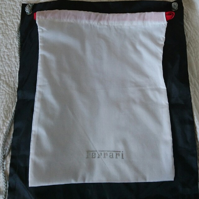 Ferrari(フェラーリ)のフェラーリ 未使用 巾着袋 レア ferrari レディースのファッション小物(ポーチ)の商品写真