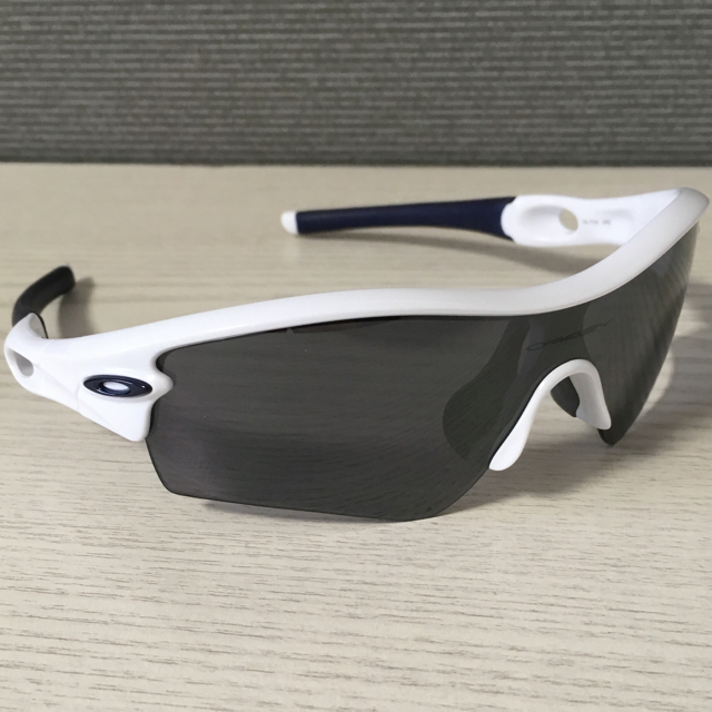 Oakley(オークリー)のオークリー サングラス メンズのファッション小物(サングラス/メガネ)の商品写真