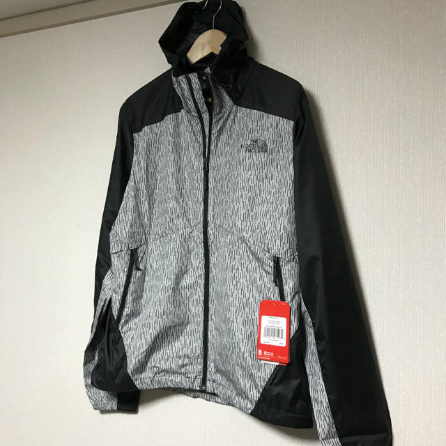 THE NORTH FACE パーカー　薄手