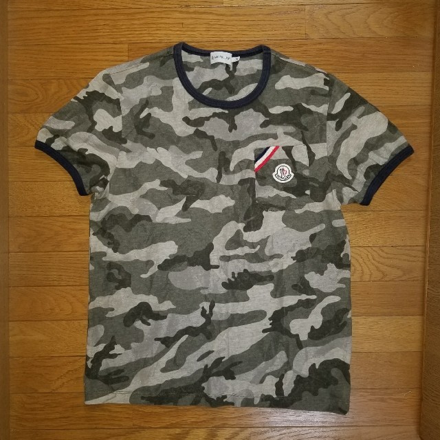 MONCLER(モンクレール)のモンクレール　国内正規 Tシャツ M  迷彩 メンズのトップス(Tシャツ/カットソー(半袖/袖なし))の商品写真