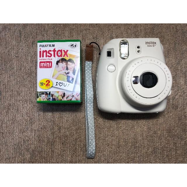 富士フイルム - instax mini8+ instant Camera チェキの通販 by カズ's shop｜フジフイルムならラクマ