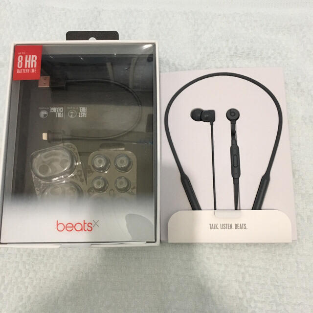 Beats by Dr Dre(ビーツバイドクタードレ)のbeatsX スマホ/家電/カメラのオーディオ機器(ヘッドフォン/イヤフォン)の商品写真