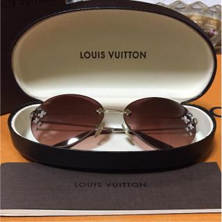 ルイヴィトン(LOUIS VUITTON)のルイヴィトンデスマヨキャットアイ正規品(サングラス/メガネ)