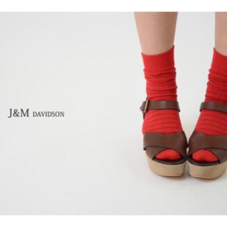 ジェイアンドエムデヴィッドソン(J&M DAVIDSON)の【90 %OFF】j&mdavidson J&Mデヴィッドソン ウエッジサンダル(サンダル)