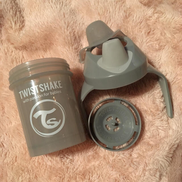 twistshake ツイストシェイク スパウトカップ キッズ/ベビー/マタニティの授乳/お食事用品(マグカップ)の商品写真