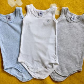 プチバトー(PETIT BATEAU)のプチバトー ロンパース  ノースリーブ 美品(ロンパース)