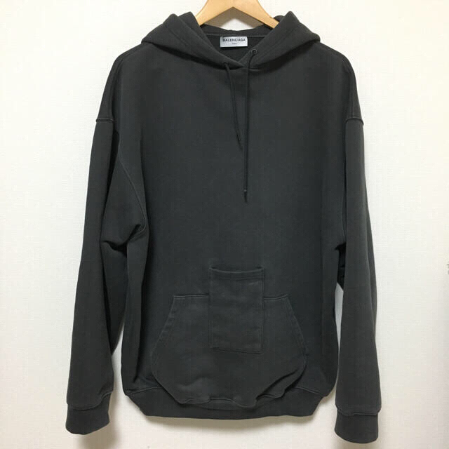 値下げしました バレンシアガ BALENCIAGA パーカー xs