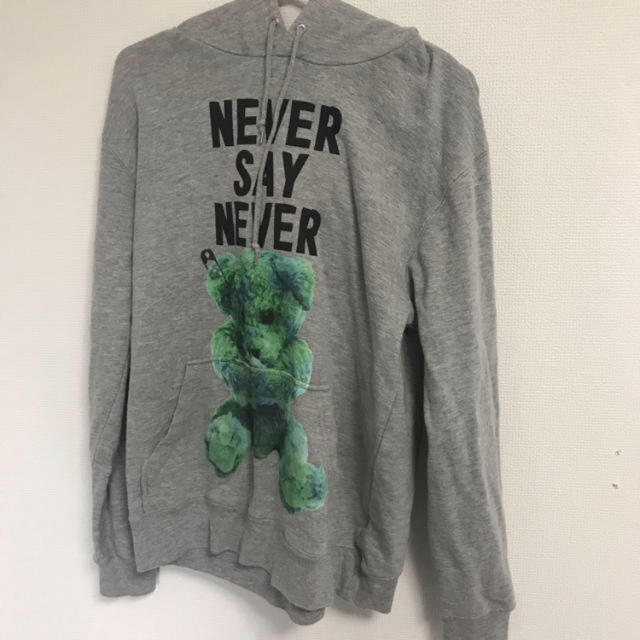 MILKBOY(ミルクボーイ)のMILKBOY NEVER SAY NEVER くま パーカー グレー×ミント メンズのトップス(パーカー)の商品写真