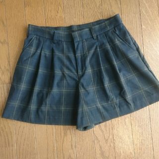 ユニクロ(UNIQLO)の新品◆ユニクロ　トラッド系チェックショートパンツ/キュロットW67ネイビー(ショートパンツ)