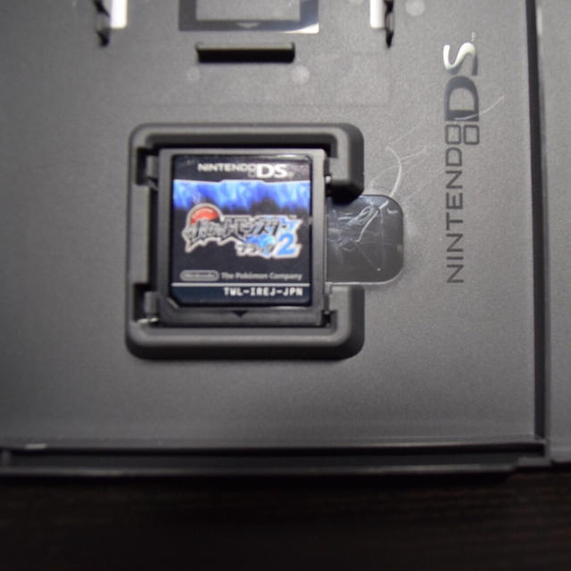 ニンテンドーDS(ニンテンドーDS)のポケットモンスター ブラック2 DS エンタメ/ホビーのゲームソフト/ゲーム機本体(携帯用ゲームソフト)の商品写真