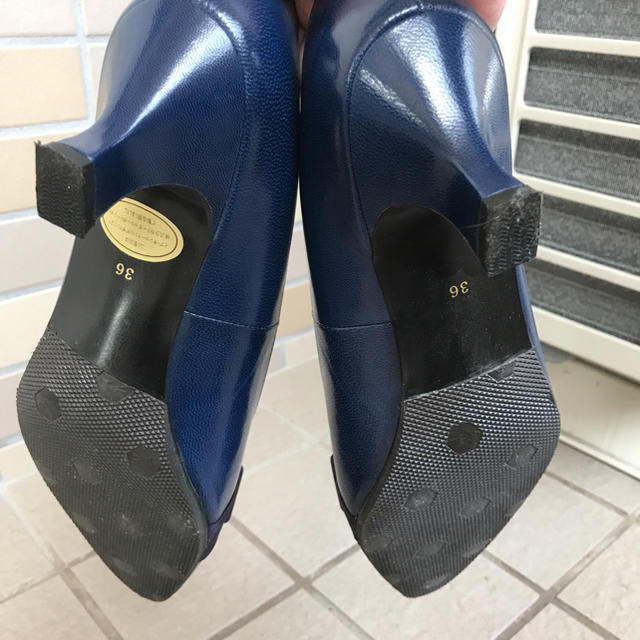 イヴ・サンローランのパンプス レディースの靴/シューズ(ハイヒール/パンプス)の商品写真