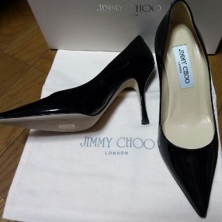 ジミーチュウ(JIMMY CHOO)の美品　サイズ34.5 ジミーチュウ　エナメルパンプス(ハイヒール/パンプス)