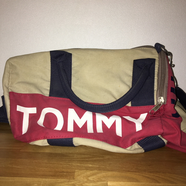 TOMMY HILFIGER(トミーヒルフィガー)のTOMMY ショルダーバッグ メンズのバッグ(ショルダーバッグ)の商品写真