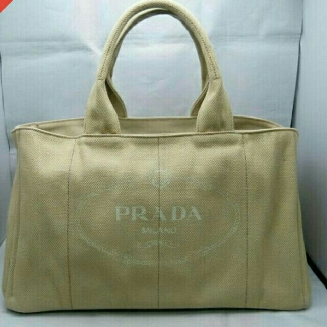 PRADA(プラダ)のPRADAのカナパ レディースのバッグ(トートバッグ)の商品写真