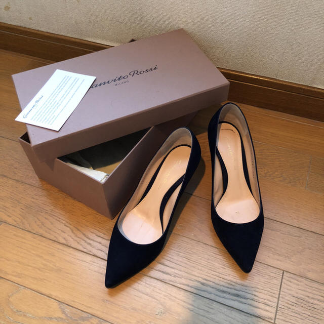 Gianvito Rossiネイビースエードパンプス