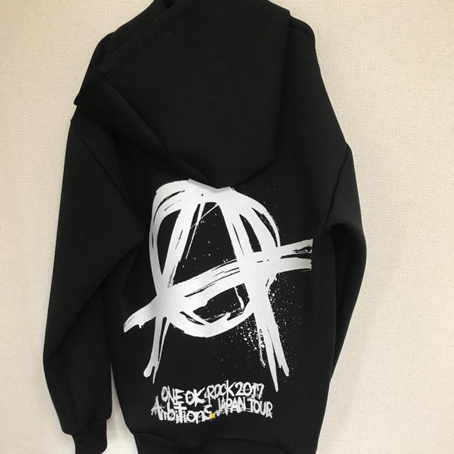 ONE OK ROCK(ワンオクロック)のあこ様専用 ワンオクパーカー エンタメ/ホビーのエンタメ その他(その他)の商品写真