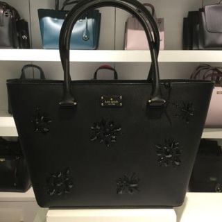 ケイトスペードニューヨーク(kate spade new york)のケイトスペード ビジュー付きトートバッグ(トートバッグ)