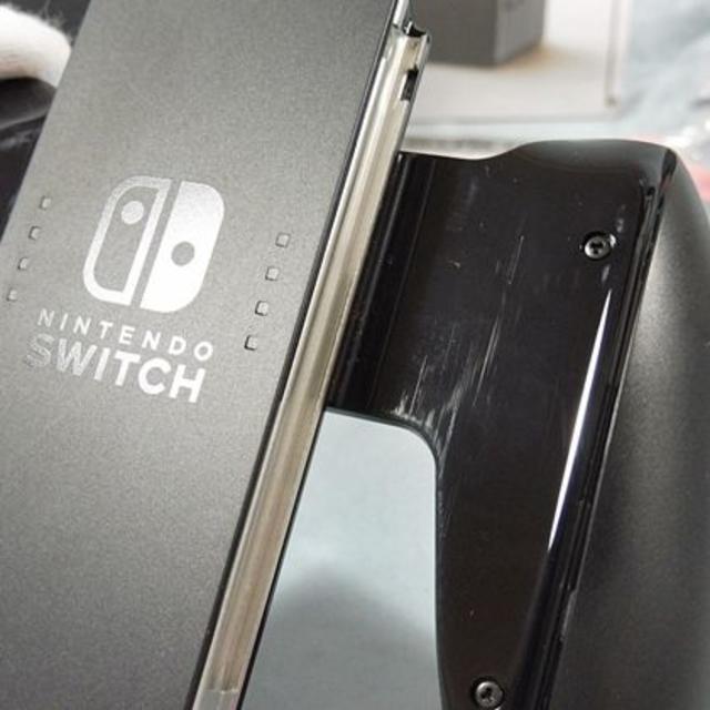 Nintendo Switch(ニンテンドースイッチ)の[送料無料] 任天堂 Switch スイッチ 家庭用ゲーム機 レッドxブルー エンタメ/ホビーのゲームソフト/ゲーム機本体(家庭用ゲーム機本体)の商品写真