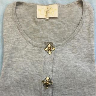 チェスティ(Chesty)のChestyビジューフラワーボタンカーディガン☆グレー(カーディガン)