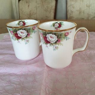 ロイヤルアルバート(ROYAL ALBERT)のROYALアルバートマグカップ(グラス/カップ)