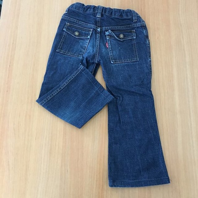 Levi's(リーバイス)の【美品】LEVI'S デニムパンツ キッズ/ベビー/マタニティのキッズ服男の子用(90cm~)(パンツ/スパッツ)の商品写真