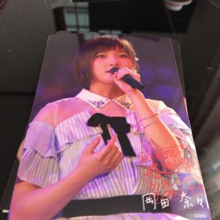 エーケービーフォーティーエイト(AKB48)の岡田奈々生写真(女性アイドル)