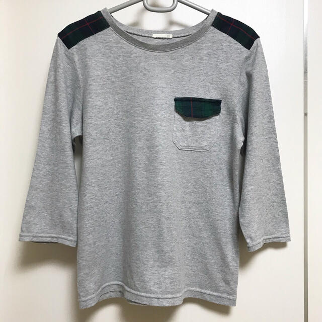 GU(ジーユー)の美品 GU キッズ カットソー キッズ/ベビー/マタニティのキッズ服男の子用(90cm~)(Tシャツ/カットソー)の商品写真