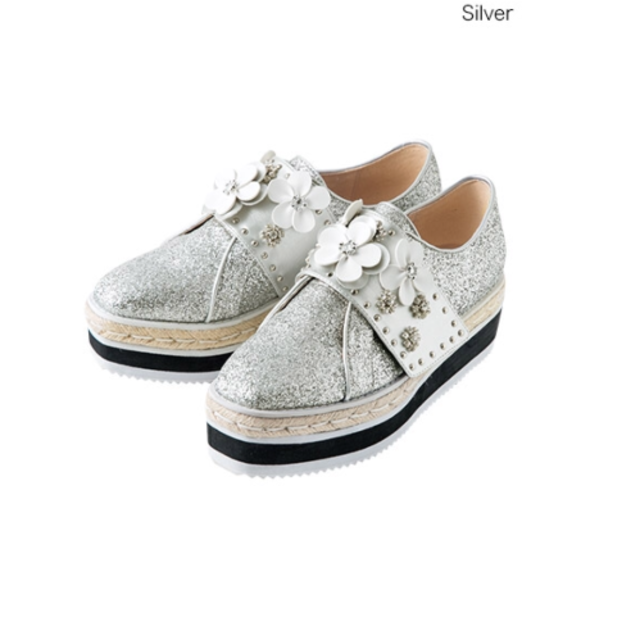 Chesty(チェスティ)のchesty flower platform shoes レディースの靴/シューズ(ローファー/革靴)の商品写真