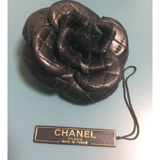 シャネル(CHANEL)のシャネル  カメリア マトラッセ ブローチ 希少 美品(ブローチ/コサージュ)