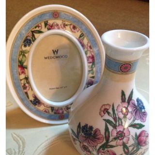 ウェッジウッド(WEDGWOOD)のウェッジウッド 花瓶と写真たてのセット(その他)