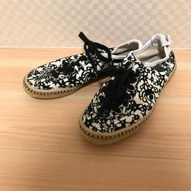 Onitsuka Tiger(オニツカタイガー)のOnitsukaTigerオニツカタイガー 22.5 レディースの靴/シューズ(スニーカー)の商品写真