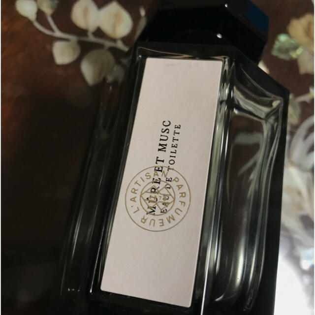 L'Artisan Parfumeur(ラルチザンパフューム)のラルチザン ミュール エ ムスク オードトワレ 100ml コスメ/美容の香水(香水(女性用))の商品写真