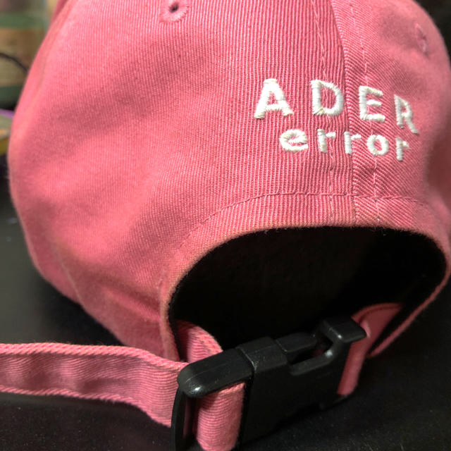 防弾少年団(BTS)(ボウダンショウネンダン)のader error キャップ ピンク レディースの帽子(キャップ)の商品写真