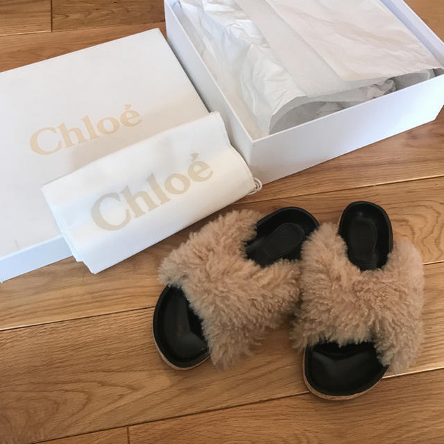 Chloe(クロエ)のChloe ファーサンダル レディースの靴/シューズ(サンダル)の商品写真