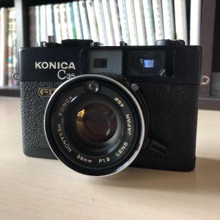 コニカミノルタ(KONICA MINOLTA)のKONICA C35 FD ブラック(フィルムカメラ)