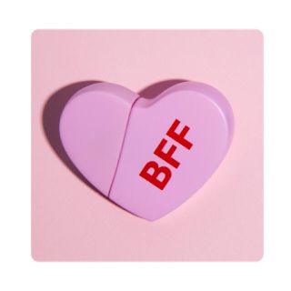 カイリーコスメティックス(Kylie Cosmetics)のanju 様専用   ★ レア品❤︎   Kimoji hearts 【BFF】(香水(女性用))