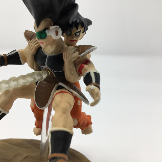 ドラゴンボールカプセルフィギュア ピッコロ&悟空VSラディッツ ドラゴンボールカプセルフィギュア ピッコロ&悟空VSラディッツ