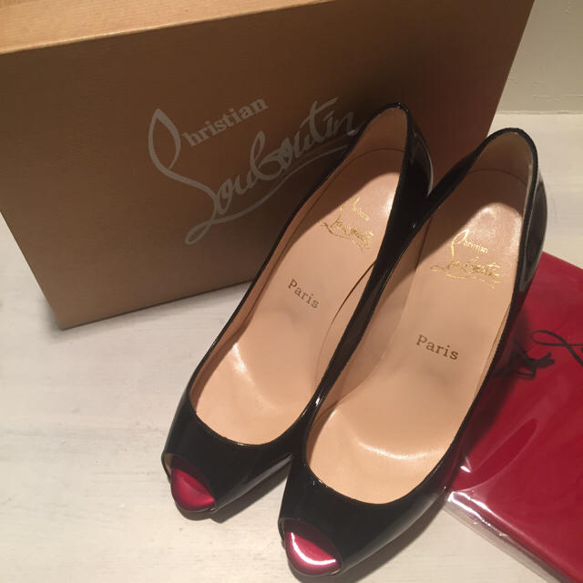 Christian Louboutin(クリスチャンルブタン)の美品クリスチャンルブタンオープントゥパンプス♡ レディースの靴/シューズ(ハイヒール/パンプス)の商品写真