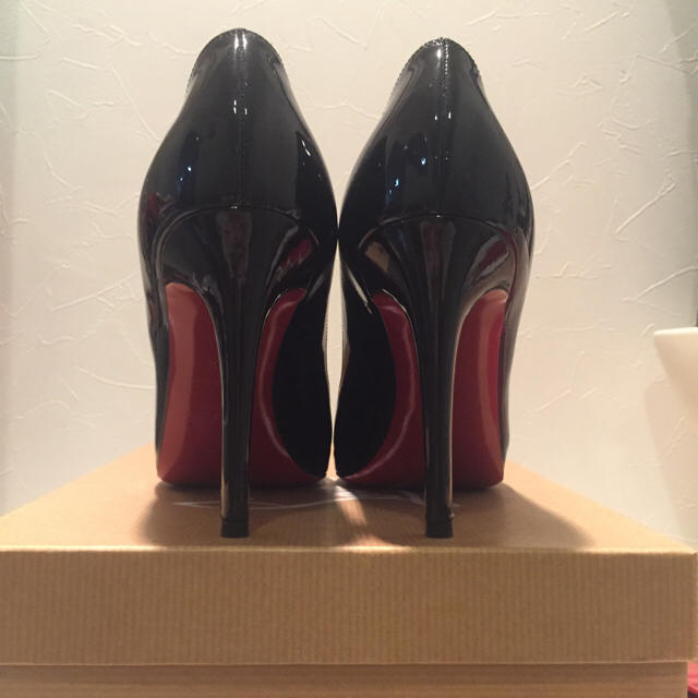 Christian Louboutin(クリスチャンルブタン)の美品クリスチャンルブタンオープントゥパンプス♡ レディースの靴/シューズ(ハイヒール/パンプス)の商品写真