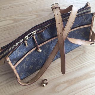 ルイヴィトン(LOUIS VUITTON)のヴィトンカバン(ショルダーバッグ)