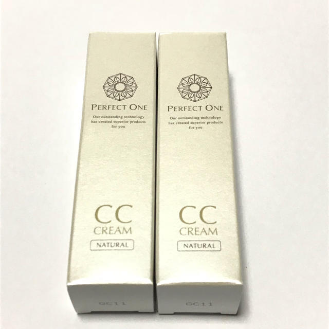 PERFECT ONE(パーフェクトワン)の新品☆パーフェクトワン CCクリーム ナチュラル 12g×2個＊ファンデーション コスメ/美容のベースメイク/化粧品(BBクリーム)の商品写真