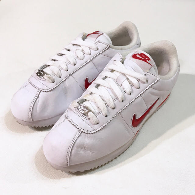 NIKE - 美品24NIKE ナイキ コルテッツ ベーシック ジュエル 白赤T333の通販 by reshoe.theshop｜ナイキならラクマ