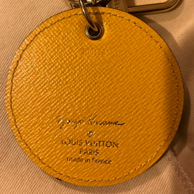 LOUIS VUITTON(ルイヴィトン)のh.tyth3様専用  Louis Vuitton パンプキンドット草間彌生 レディースのファッション小物(キーホルダー)の商品写真