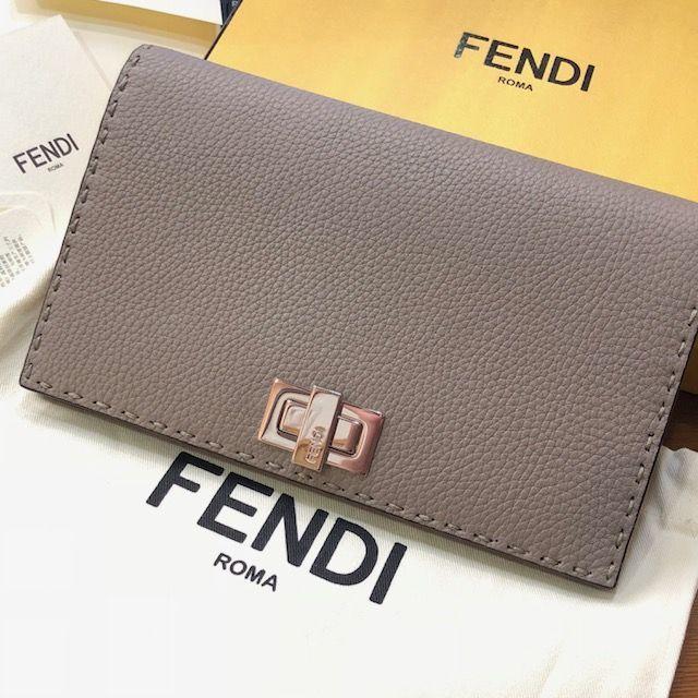 フェンディ 8M0308 レザー グレージュ系 セレリア ピーカブー 長財布