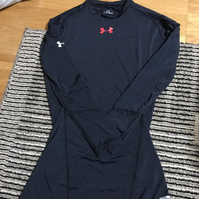 UNDER ARMOUR(アンダーアーマー)のリチャージドコンプレッション レディースの下着/アンダーウェア(アンダーシャツ/防寒インナー)の商品写真