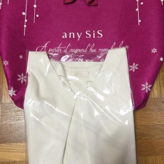 エニィスィス(anySiS)の🌸新品未着用🌸anySiS 七分袖 カットソー🌸Mサイズ🌸(カットソー(長袖/七分))