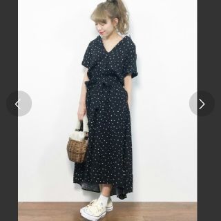 アパートバイローリーズ(apart by lowrys)のまり様専用《美品》ｱﾊﾟｰﾄﾊﾞｲﾛｰﾘｰｽﾞ☆ﾄﾞｯﾄﾜﾝﾋﾟ(ロングワンピース/マキシワンピース)