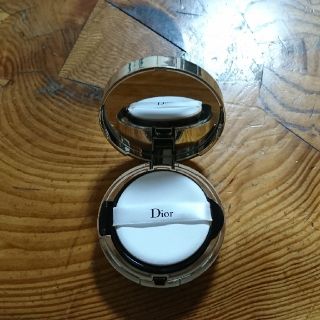 クリスチャンディオール(Christian Dior)のディオール
プレステージ クッション ファンデタン ドゥ ローズ
#020 (ファンデーション)