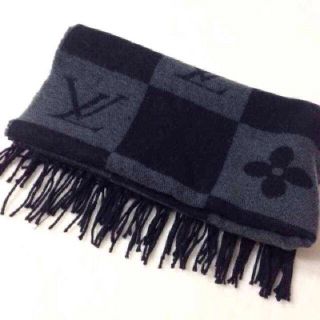 ルイヴィトン(LOUIS VUITTON)のルイヴィトン♥️正規(マフラー/ショール)