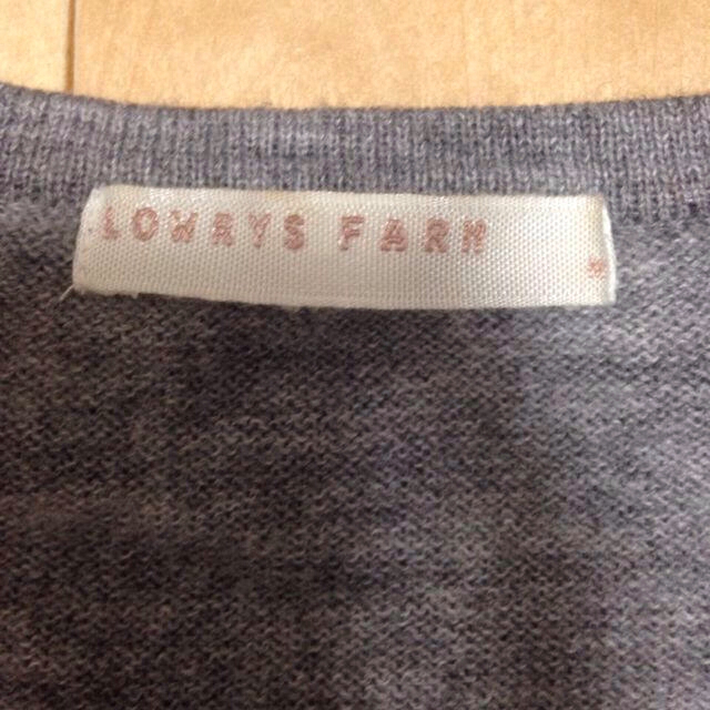 LOWRYS FARM(ローリーズファーム)のLOWRYS FARM Vネックニット レディースのトップス(ニット/セーター)の商品写真